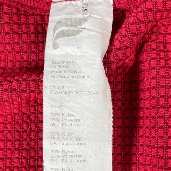 Fabletics Jenny Seamless Cropped Red Zip Jacket - Medium - Picture 5 of 13